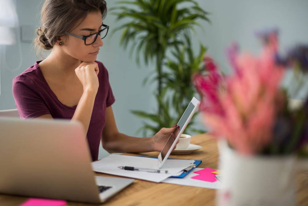 Estudiar marketing y publicidad para promocionar eventos, productos o servicios